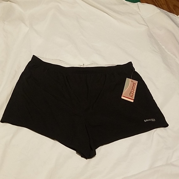 Saucony Performance Short. - Picture 1 of 7